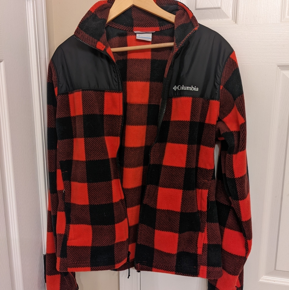 Cozy red plaid Columbia fleece. Works with Columbia interchange system.